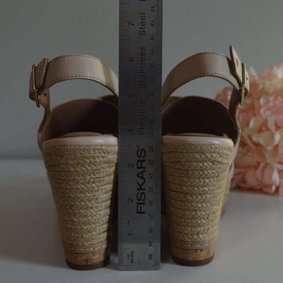 Clarks Amelia Dally Ecru Leather Espadrille Wedge Sandals - Picture 9 of 12